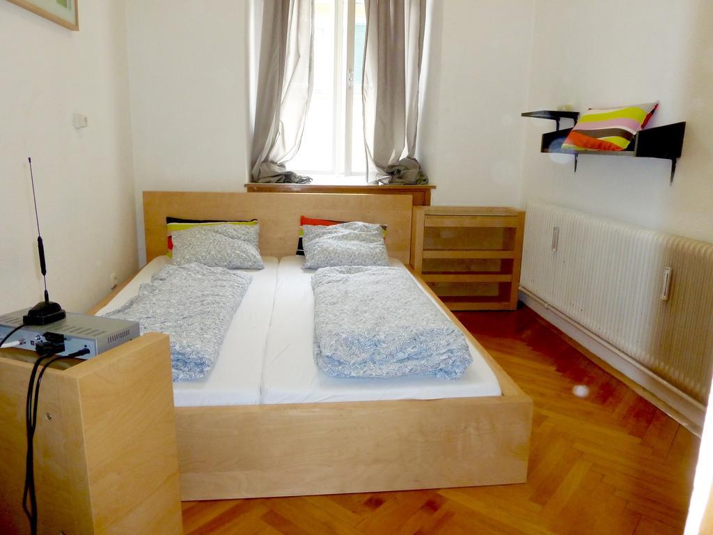 Apartment Jakominiplatz غراتس الغرفة الصورة