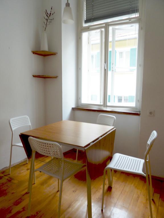 Apartment Jakominiplatz غراتس الغرفة الصورة