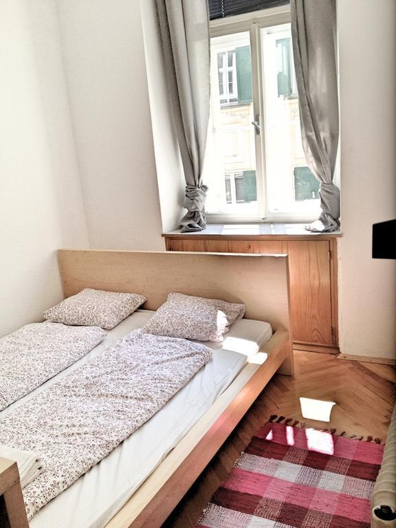 Apartment Jakominiplatz غراتس الغرفة الصورة